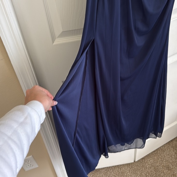 Elegant Navy Blue One-Shoulder Dress - Picture 5 of 5